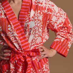 KAFTANS, KIMONOS & ROBES DE CHAMBRE
