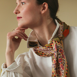 ÉCHARPES & FOULARDS