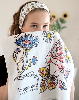 The Soins essentiels hand towel