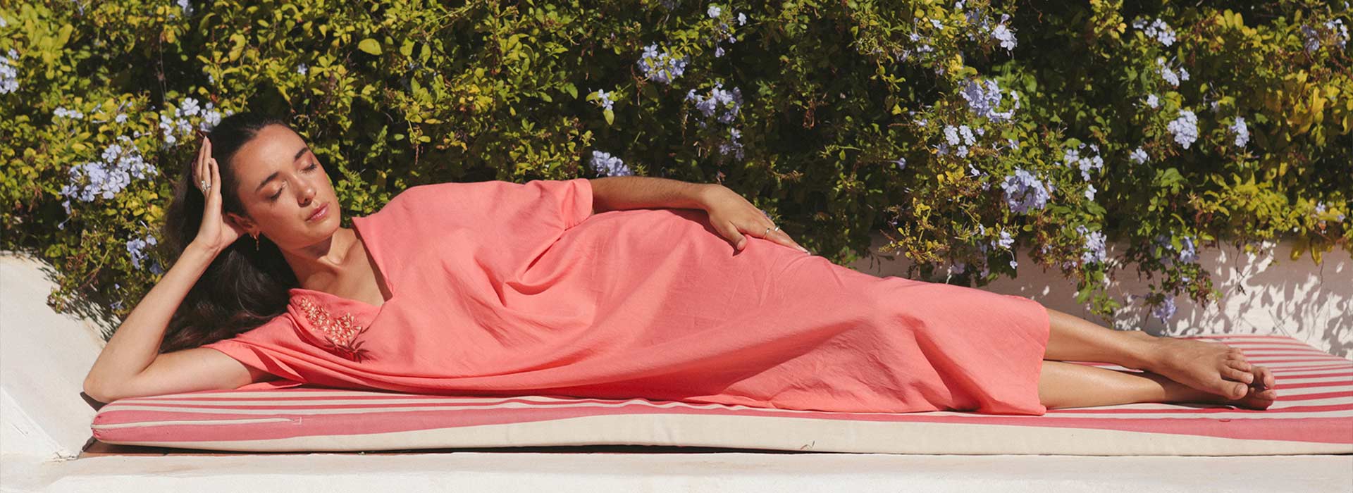 KAFTANS, KIMONOS & ROBES DE CHAMBRE