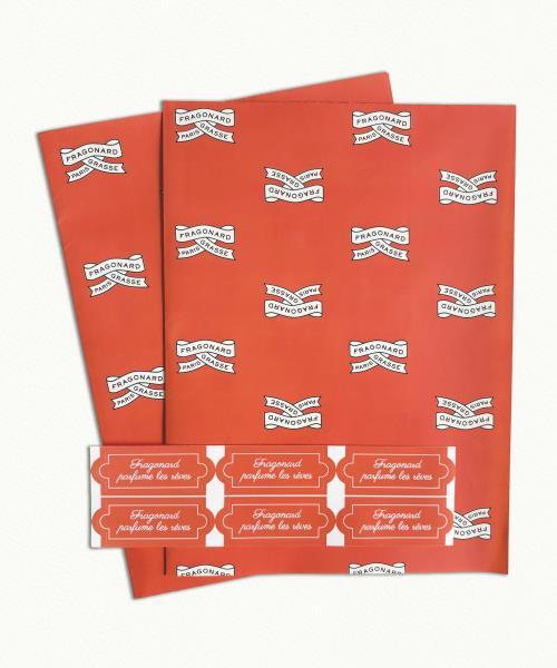 2 Geschenkpapier-Bogen