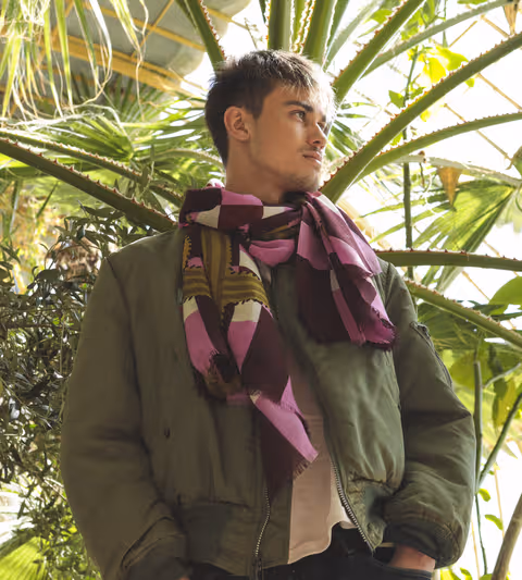 Cactus Magique wool shawl