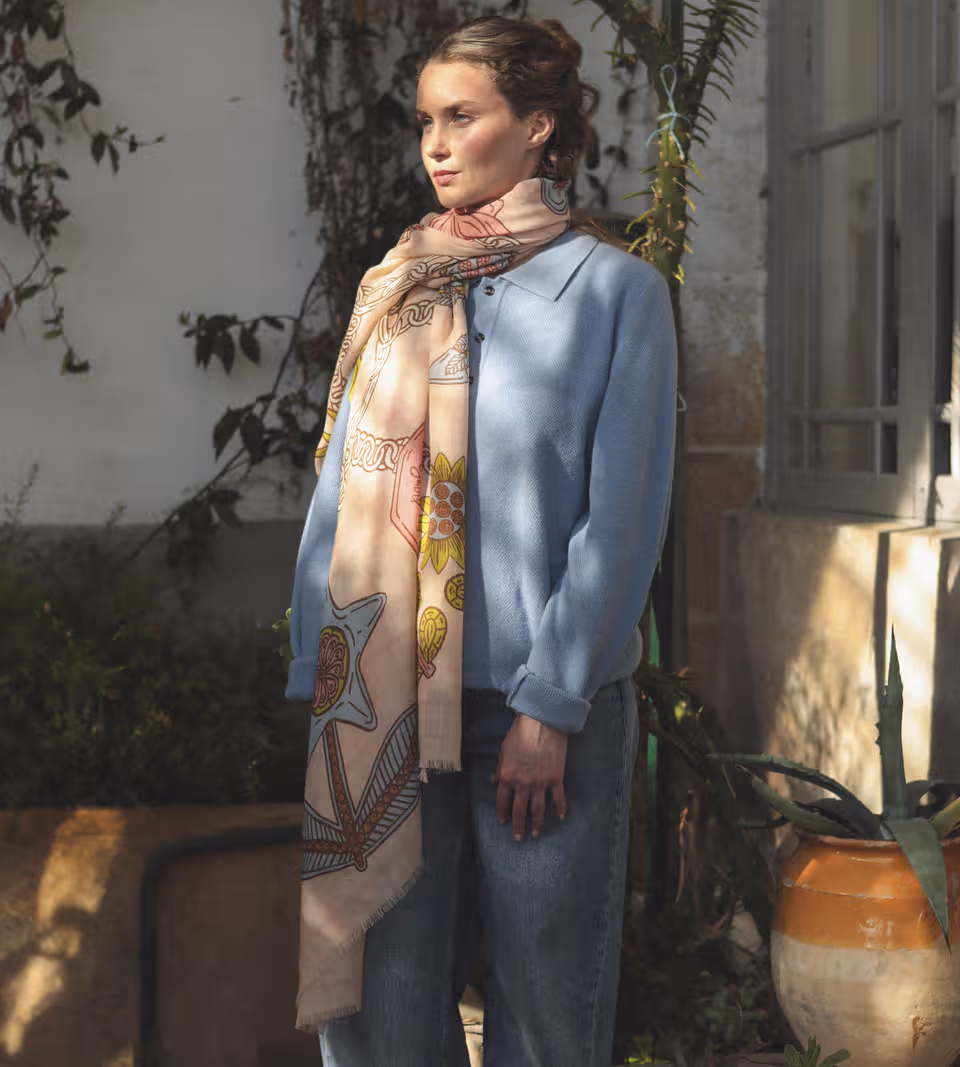 Grigris Fleuris wool shawl