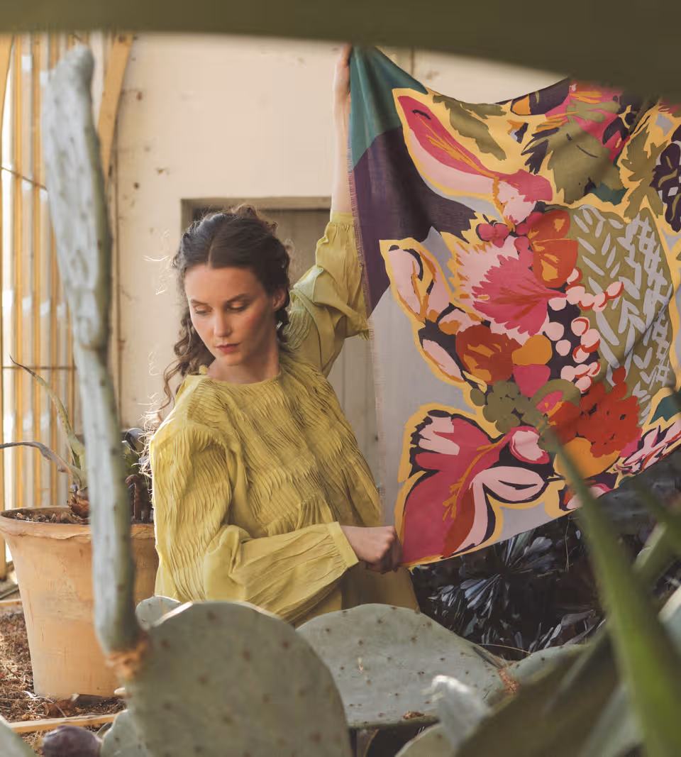 Offrandes Merveilleuses Silk shawl